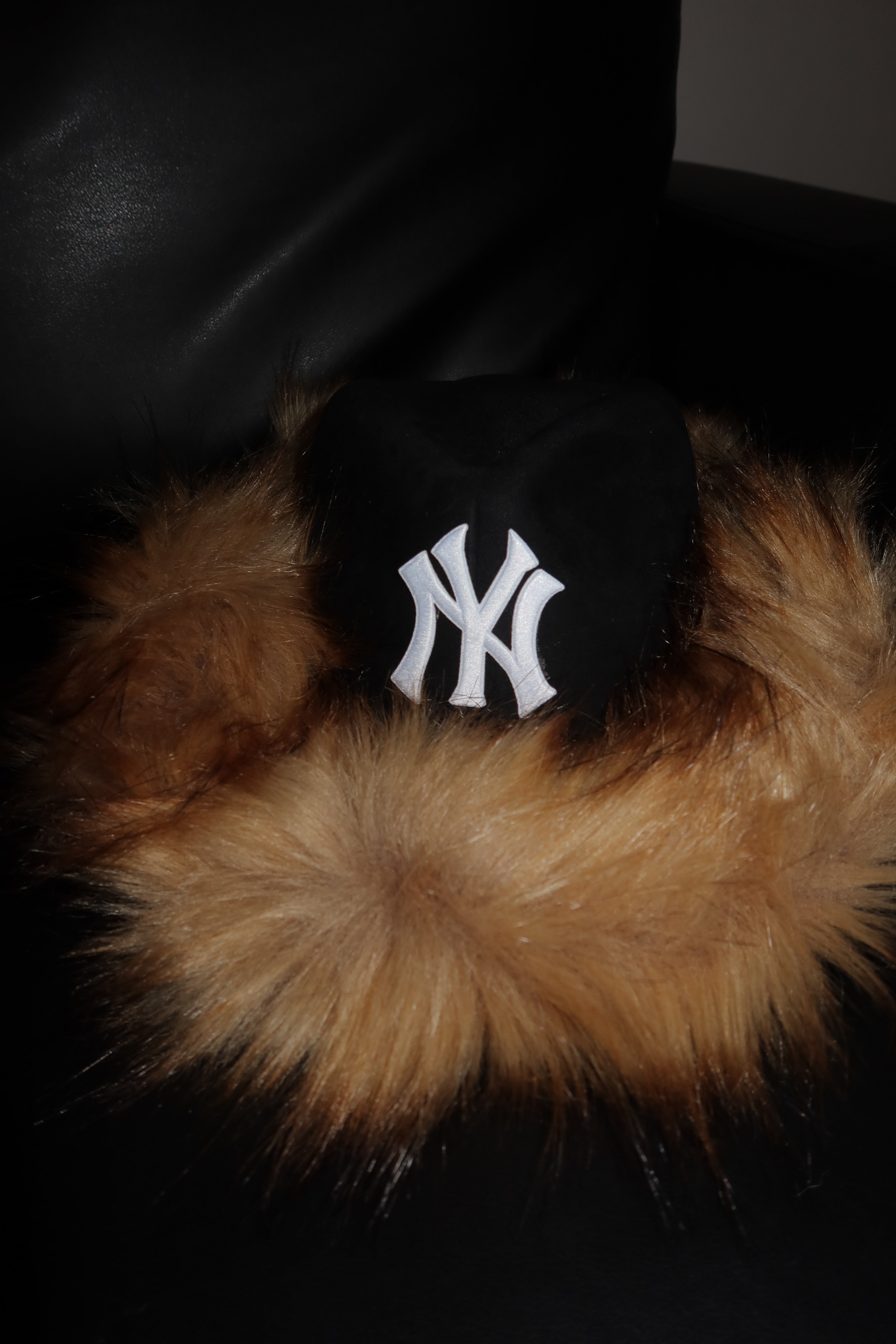 NY iconic fur black