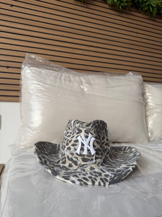 Leopard light ny